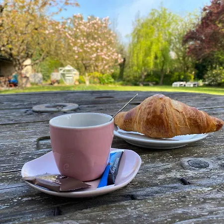 Les Lavandières Couette-café *