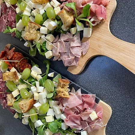 住宿加早餐酒店 Les Lavandieres Saint-Hilaire-la-Palud