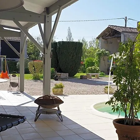 Les Lavandieres 3*