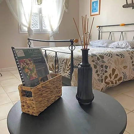 Les Lavandieres Saint-Hilaire-la-Palud
