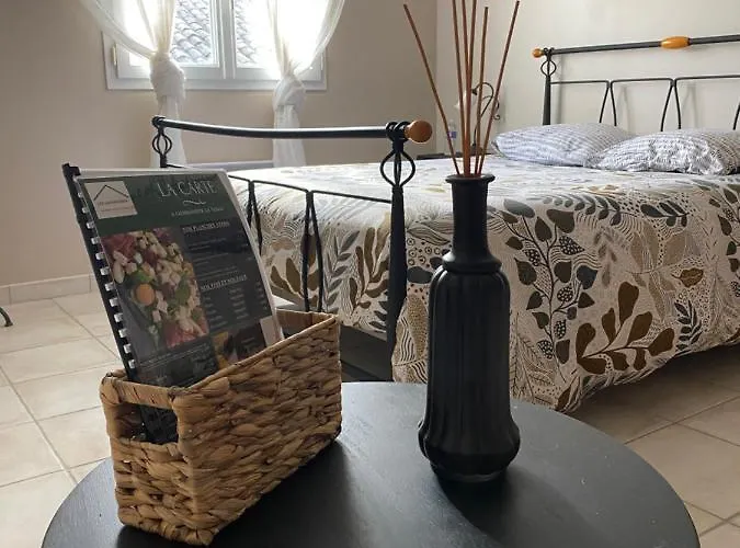 Bed and breakfast Les Lavandieres 3*